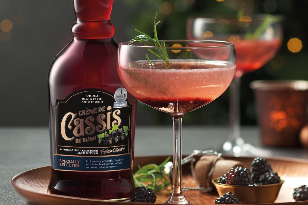 Rượu mùi trái cây Crème de Cassis