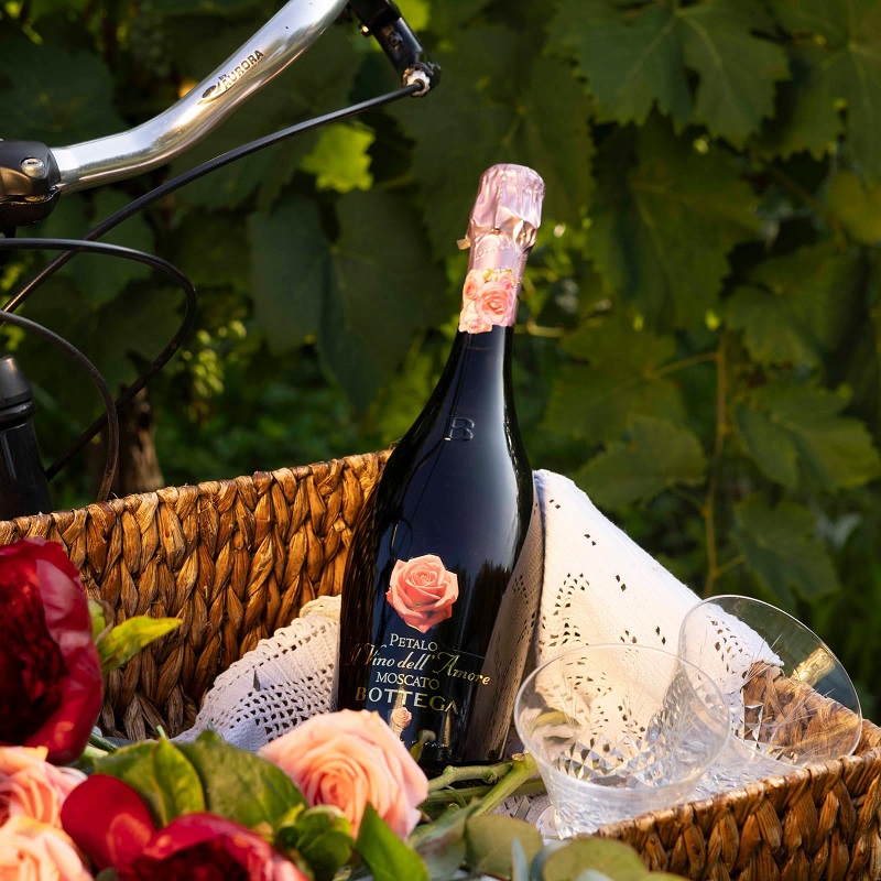 Vang Bottega Vino Dell'Amore Petalo Moscato