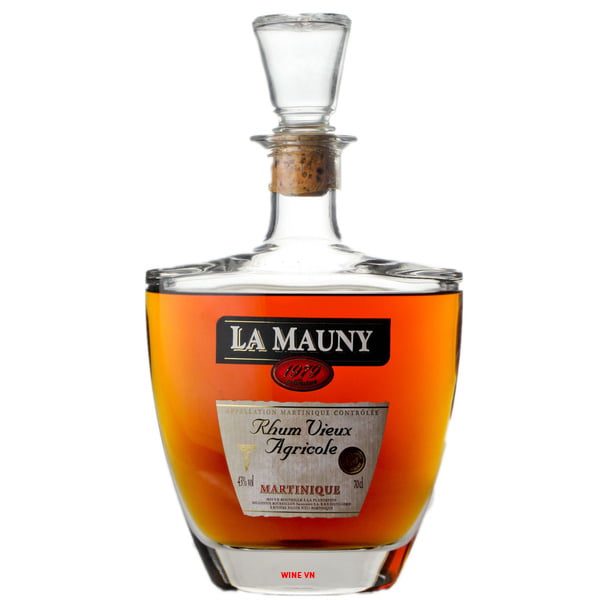 Rượu Rum La Mauny 1979