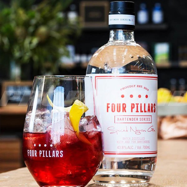 Rượu Four Pillars Bloody Spiced Negroni Gin