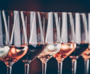 Rượu vang có vị gì