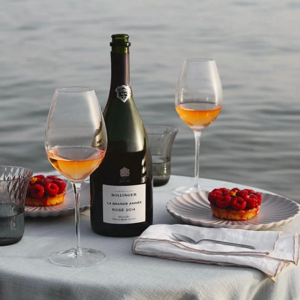 Champagne Bollinger khai tiệc