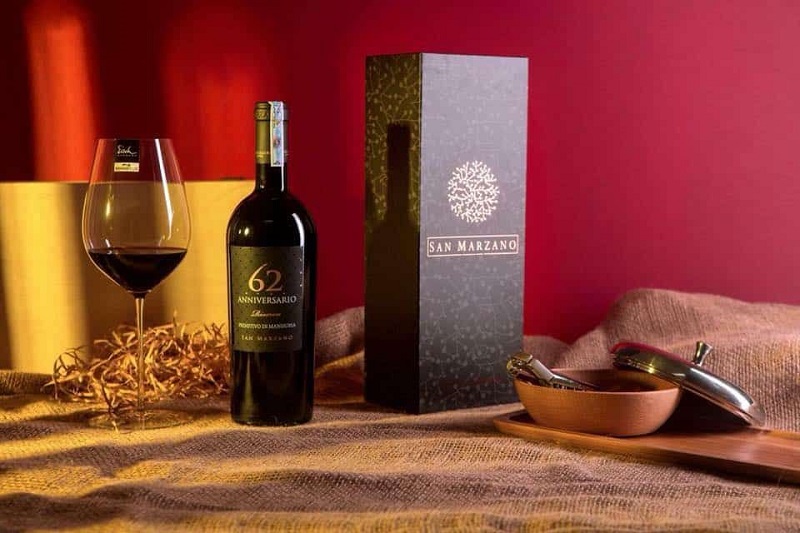 giá rượu vang 62 anniversario