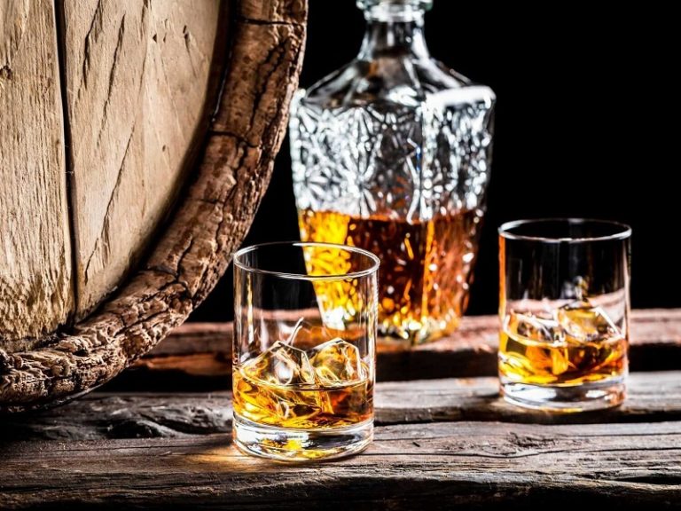 rượu whisky bao nhiêu độ