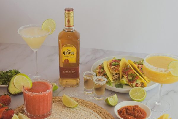 Thưởng thức rượu Jose Cuervo