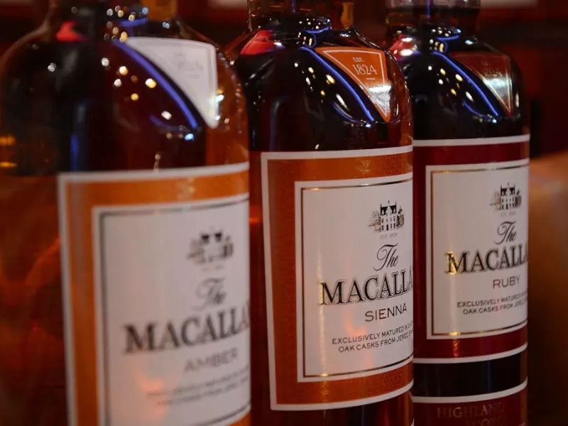 giá rượu macallan 1824 