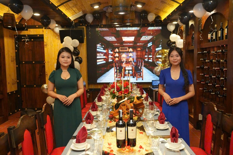 Nhà hàng hầm rượu 89 ở quận 12