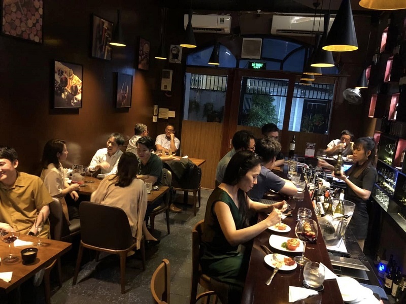 Quán rượu vang K-Wine Bar tại TPHCM