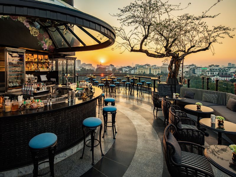 khung cảnh tạiTerraço Sky cocktail bar hà nội