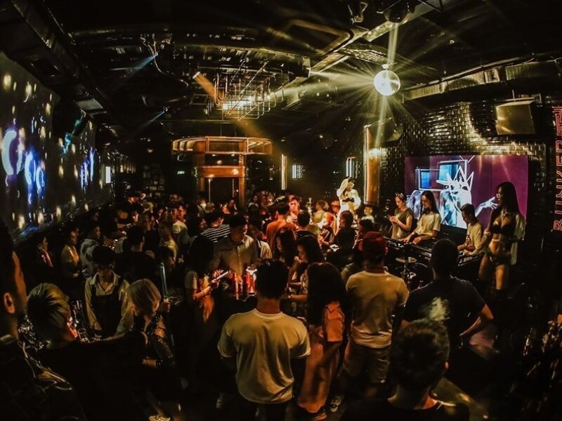 Quán The Bunker club ở Hà Nội