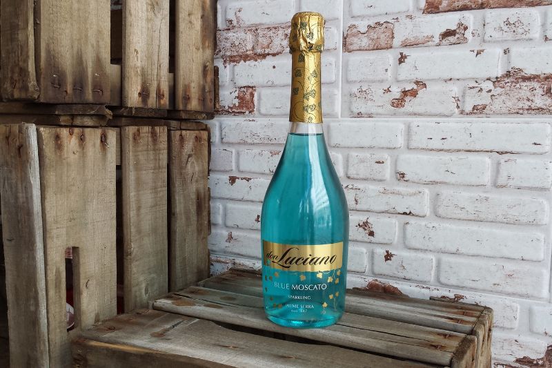 rượu màu xanh Don Luciano Blue Moscato