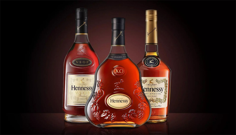 Các chai rượu Hennessy