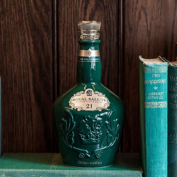 Chivas Royal Salute 21 Xanh lá