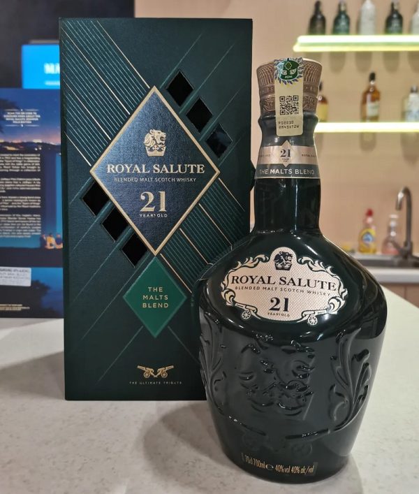 Rượu Chivas Royal Salute 21 Xanh lá