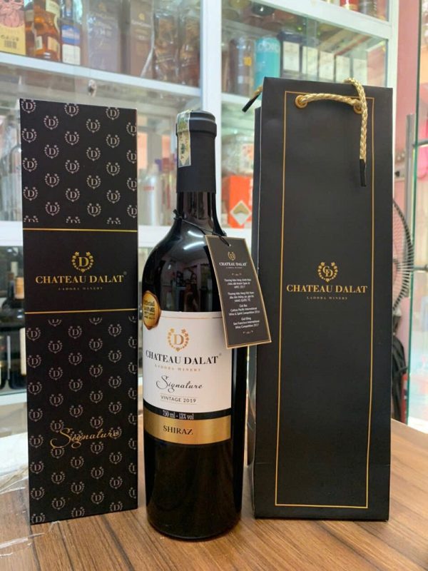 Hộp Quà Rượu Vang Chateau Dalat Signature Shiraz