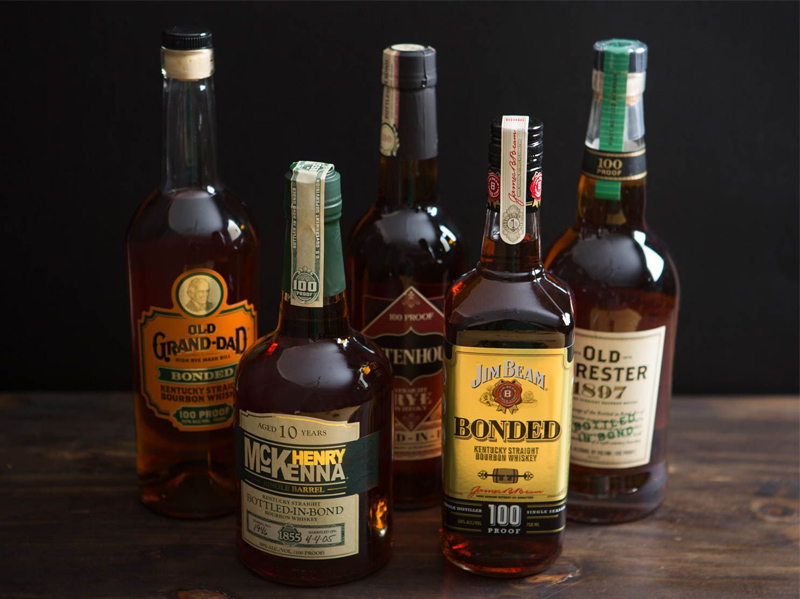 các loại rượu bourbon gồm Bottled-in-bond Bourbon