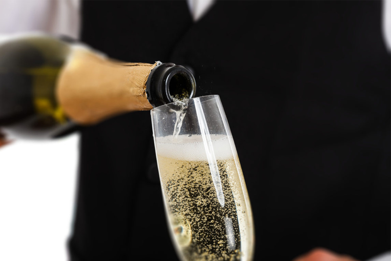 quy trính sản xuất rượu champagne và bọt khí