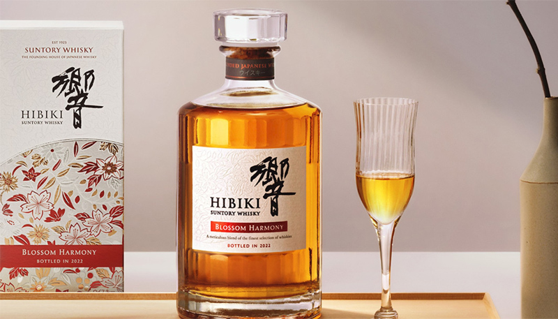 Whisky Hibiki Blossom Harmony 2022 là chai whisky nhật ngon