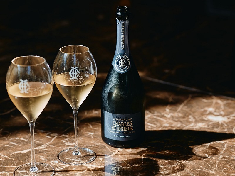 Champagne Charles Heidsieck Brut Reserve nằm trong các loại rượu vang phổ biến ở việt nam