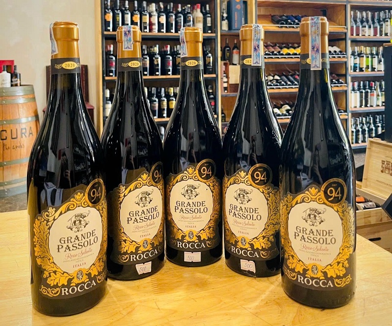 Grande Passolo Chardonnay Rocca nằm trong các loại rượu vang phổ biến ở việt nam