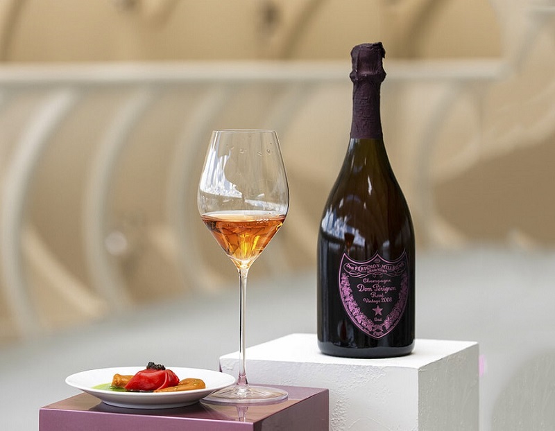 Champagne Dom Perignon Rose cho lễ cưới