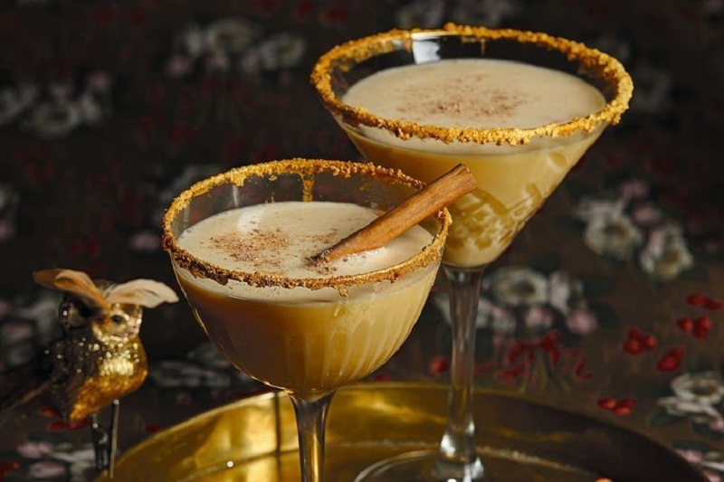 Cocktail Eggnog Martini