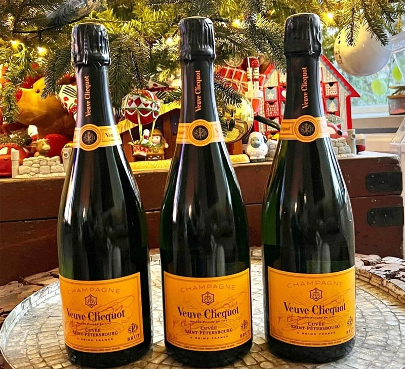 Rượu champagne đám cưới