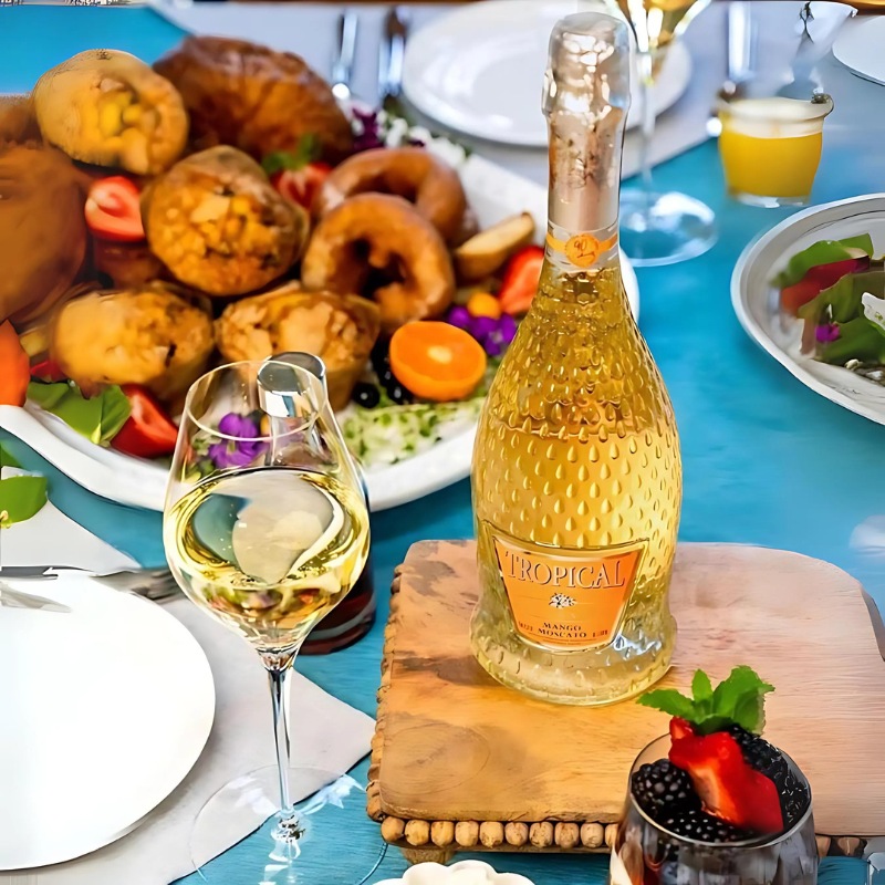 Rượu vang Tropical Lux Mango Moscato