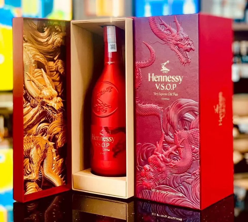 Hộp quà rượu Tết Hennessy 