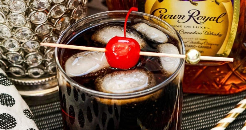 Công thức Whisky với Coca và Cherry 