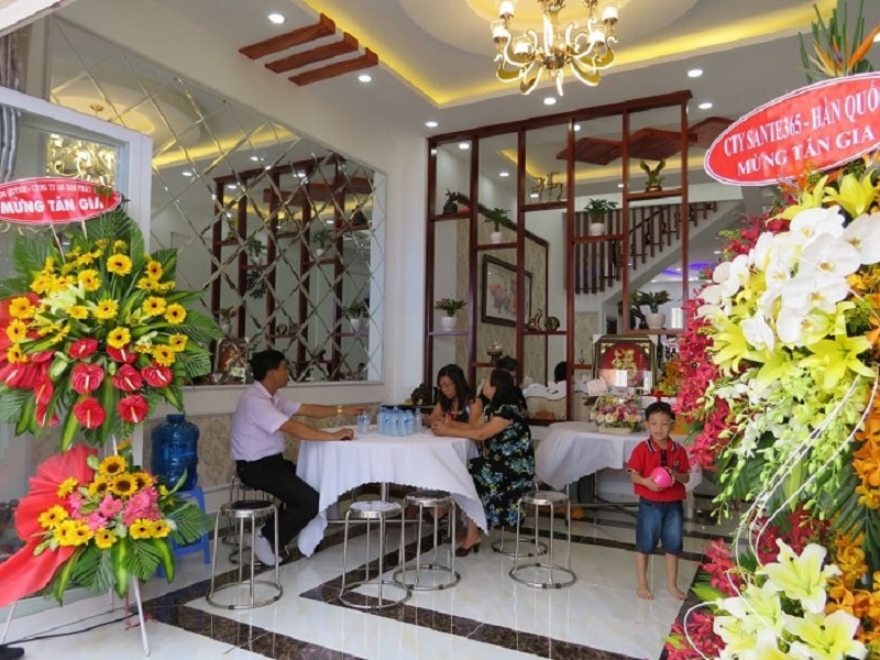 Có nên tặng quà tân gia dưới 500k