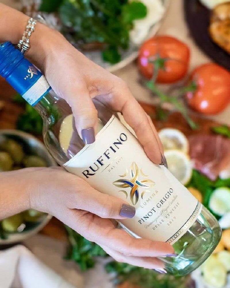 vang trắng Ruffino Lumina