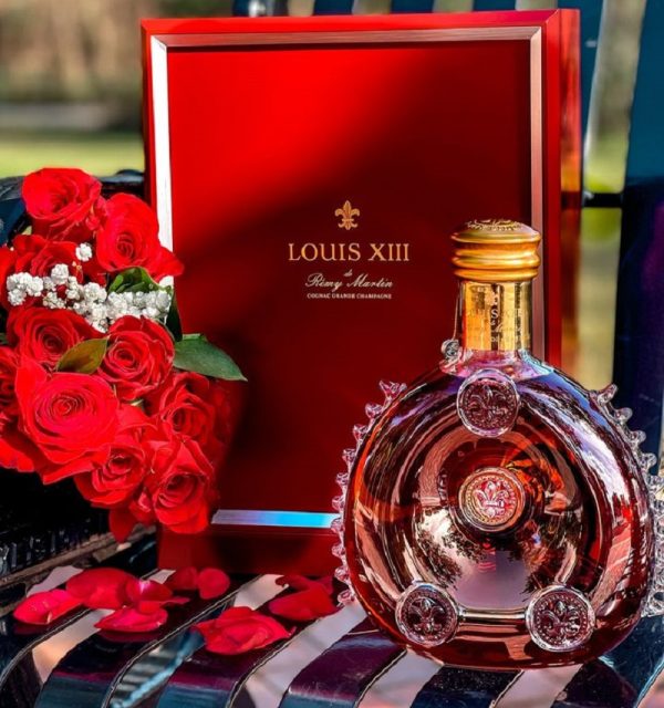 Hộp rượu Remy Martin Louis 13