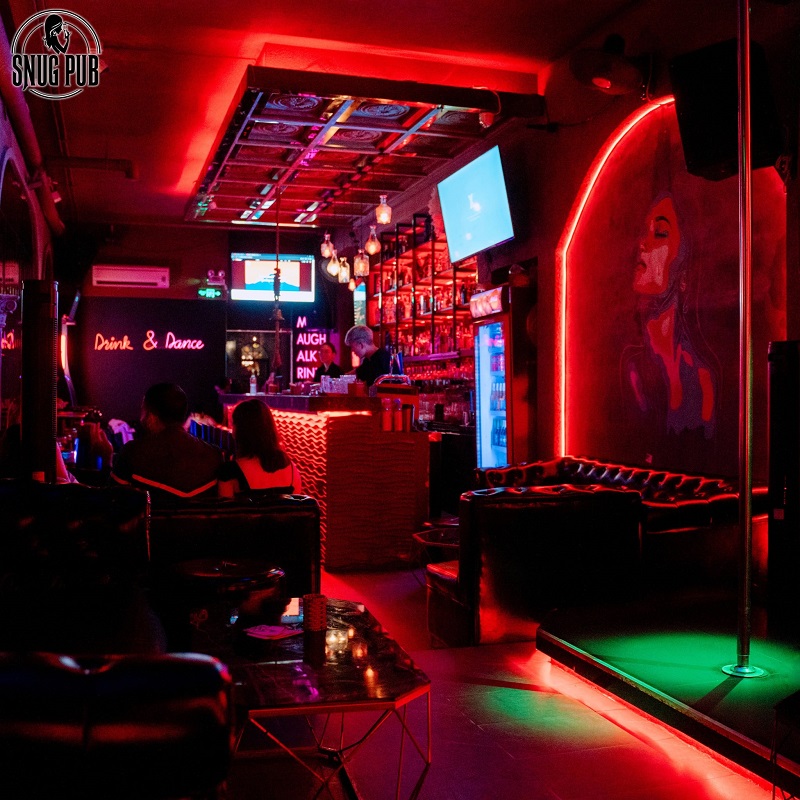 Snug Pub quận 1