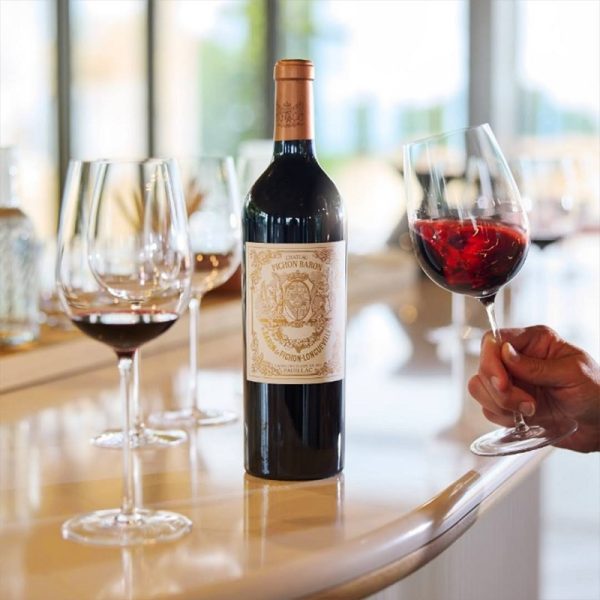 Thưởng thức rượu vang Château Pichon Baron