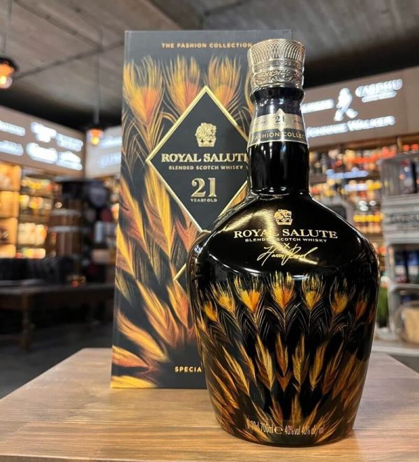 Thiết kế Royal Salute 21 Harris Reed Gold