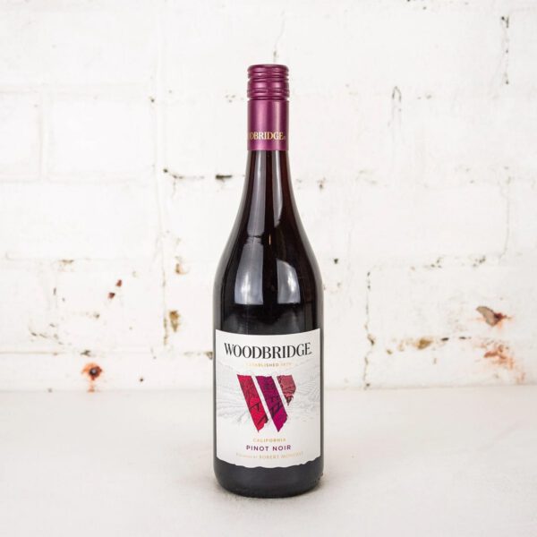 woodbridge-by-robert-mondavi-pinot-noir-1 Vang Woodbridge By Robert Mondavi Pinot Noir