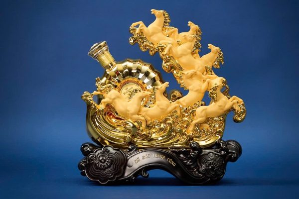 ke-ruou-bat-ma-truy-phong-brandy-xo-3 Thiết kế Kệ Bát Mã Truy Phong Brandy XO Pháp