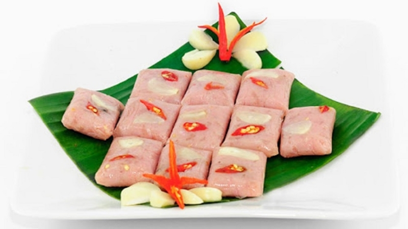 Nem chua món ăn ngày Têt