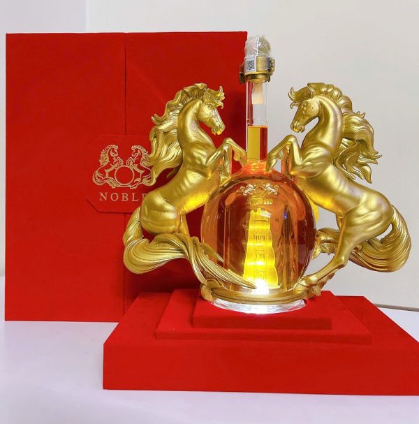 Rượu Ngựa Ôm Châu Noble Cognac Hors D’Age