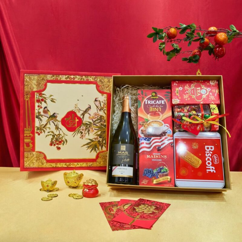 Quà màu đỏ doanh nghiệp