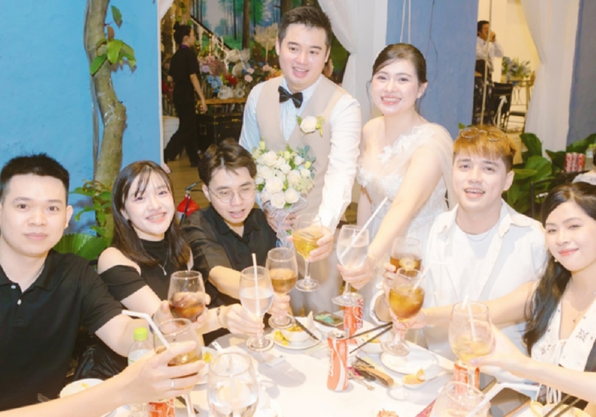 Cách cô dâu chú rể mời rượu trong đám cưới