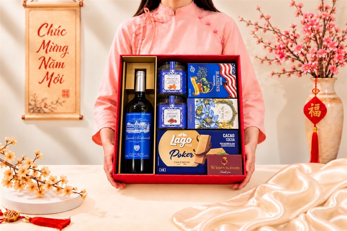 Hộp Quà Tết Happy New Year HQT2746